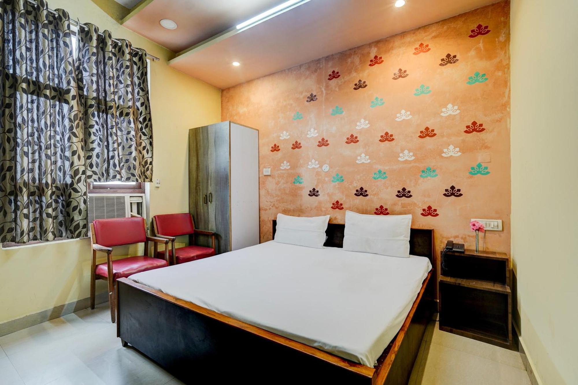 Hotel O Shyam Utsav Mirzāpur Exteriör bild