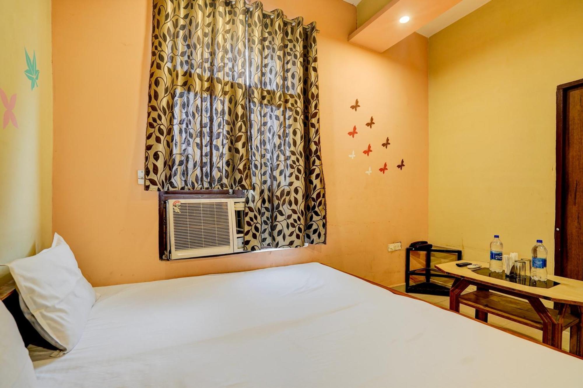 Hotel O Shyam Utsav Mirzāpur Exteriör bild