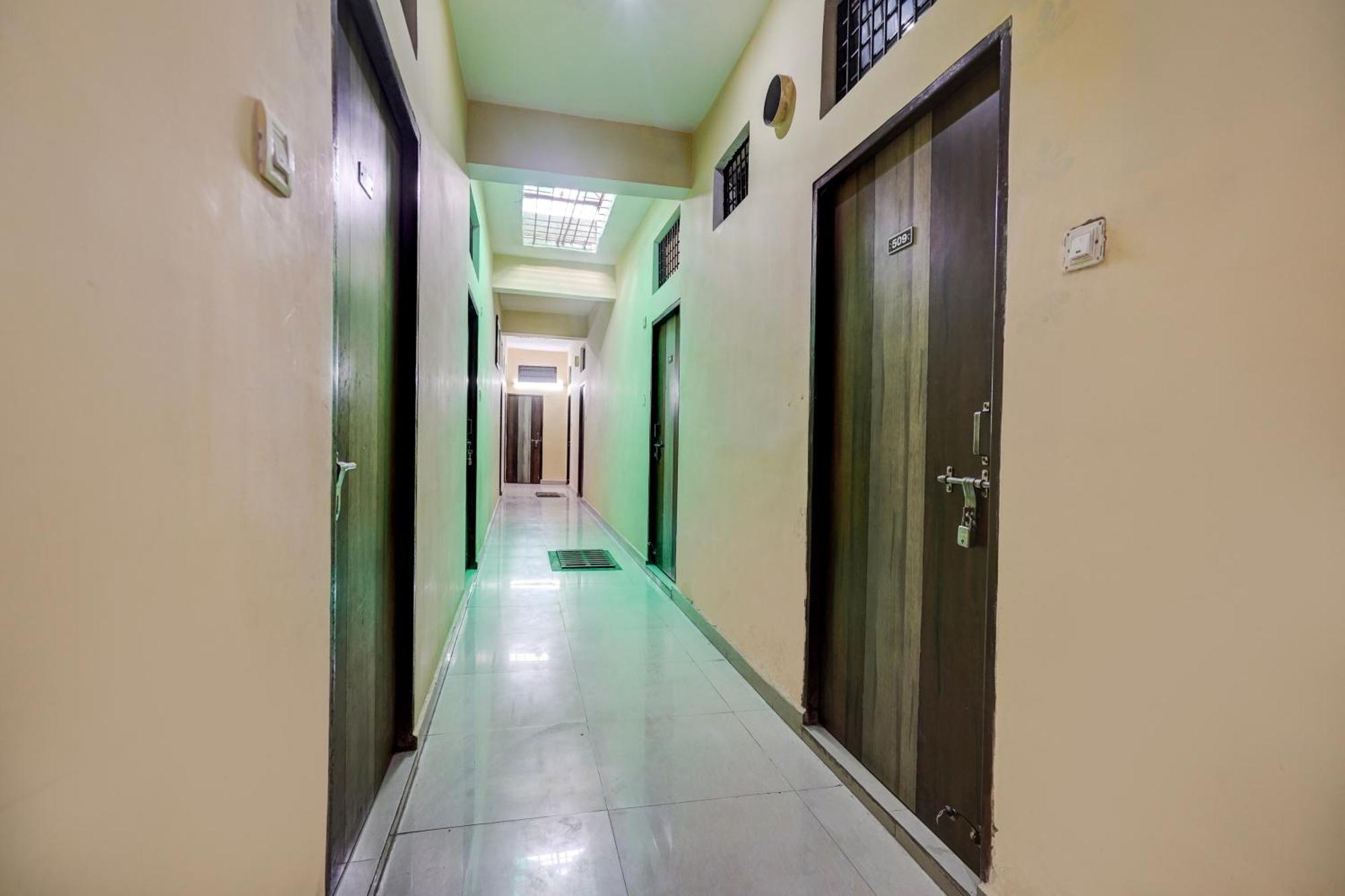 Hotel O Shyam Utsav Mirzāpur Exteriör bild
